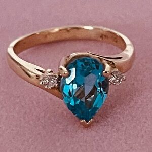 14K P/ CID Ring with Blue Pear Topaz/ 2 Small Diamonds Size 6 1/2 Vintage/Estate